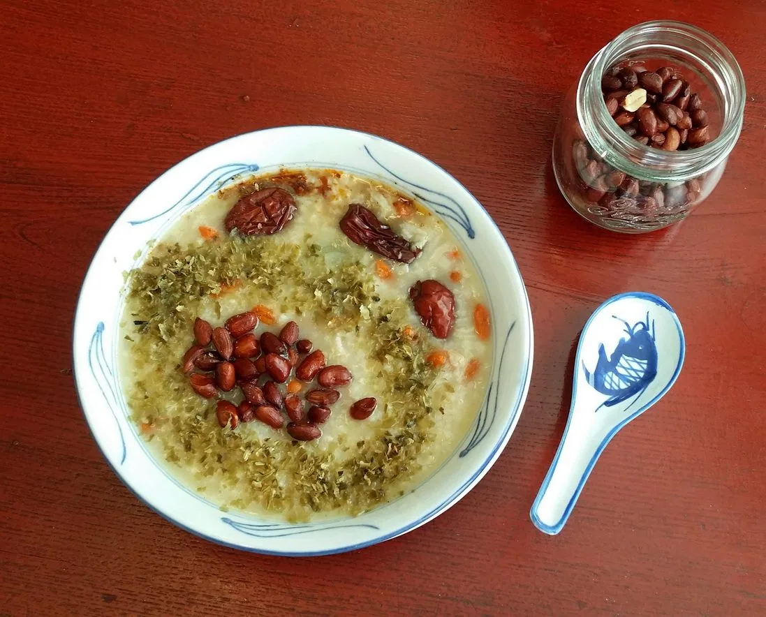 La bouillie de riz aux cacahuètes