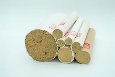 Vue 4 de Bâton de Moxa artisanal Ø 30×210 mm – armoise pure – x5